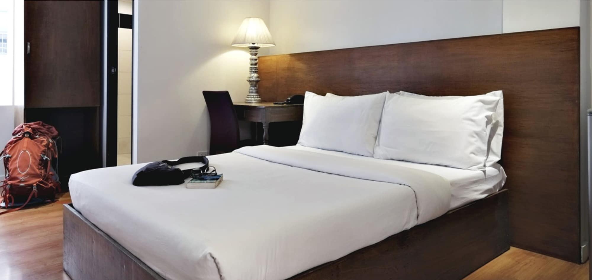 Durban 2* Makati City